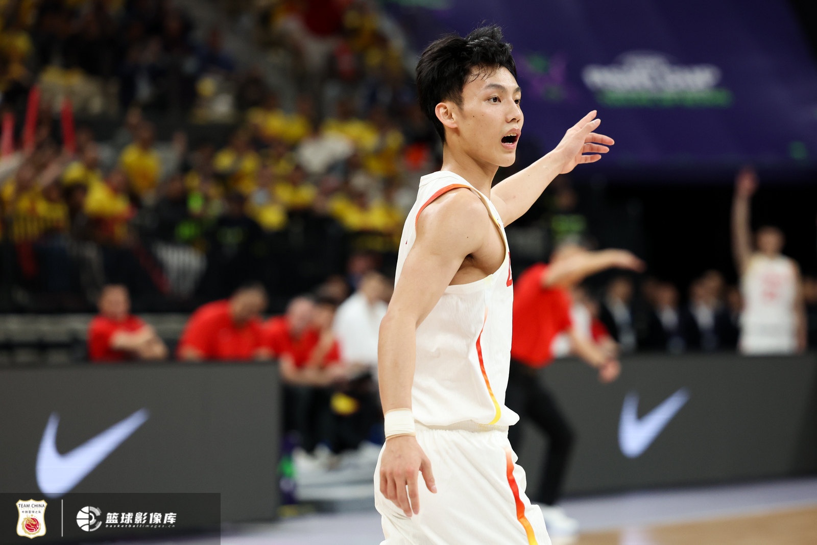 首發(fā)出戰(zhàn)不在狀態(tài)！徐杰全場3中0沒得分 拿到3板1助2斷另2失誤